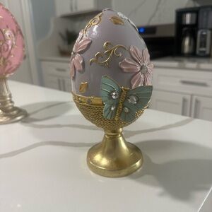 Decorative Lavender Floral Egg with Gold Base and Mint Butterfly